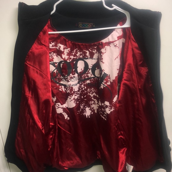 Used Men’s Coogi XL Jacket. Black, Gray & Red with Red Lining - Picture 5 of 10